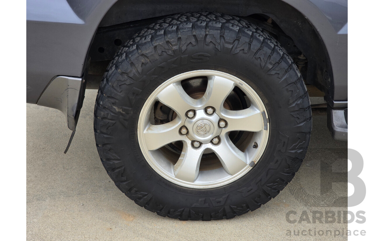 6/2004 Toyota Landcruiser Prado GXL (4x4) KZJ120R 4d Wagon Charcoal Grey Metallic Turbo Diesel 3.0L