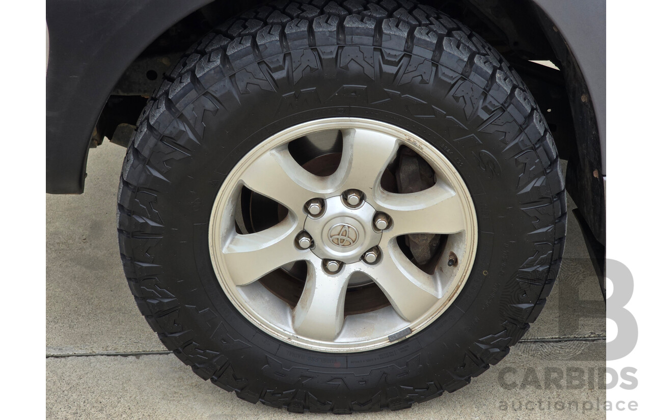 6/2004 Toyota Landcruiser Prado GXL (4x4) KZJ120R 4d Wagon Charcoal Grey Metallic Turbo Diesel 3.0L