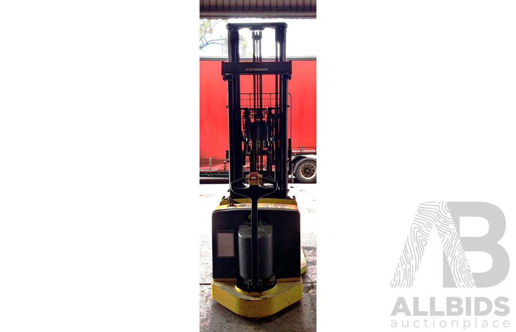 1.2T Hyster W30ZR Electric Pallet Jack - 3.58m FSV  - ALH164