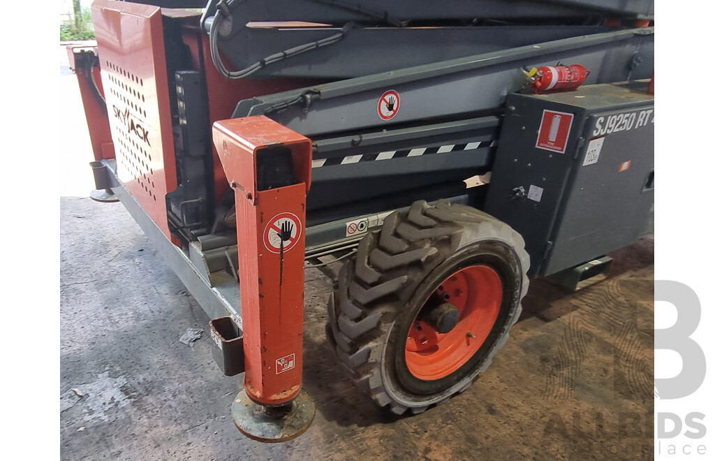 2018, 50ft Skyjack 9250, Kubota Diesel Engine, Scissor Lift Rough Terrain