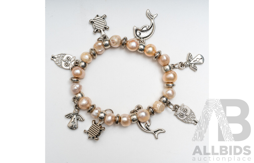 Collection of Three (3) Freshwater Cultured Pearl Bracelets
