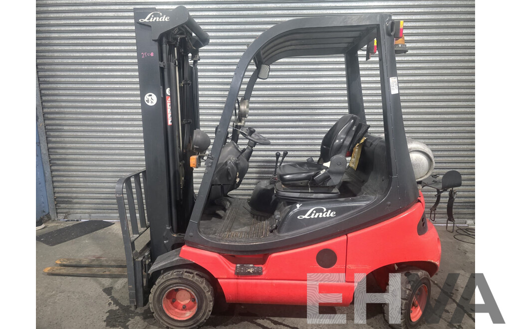 2006 Linde H18 LPG Forklift