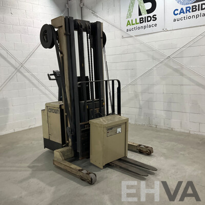 CROWN 30WRTT210 1.4Ton (5.3m Lift) Electric Walkie Reach Forklift