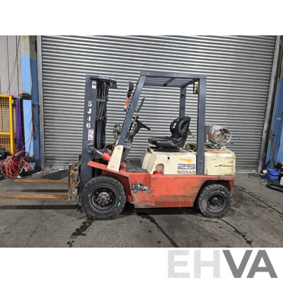 NISSAN PJ02A250 Forklift