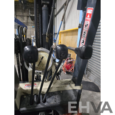 NISSAN PJ02A250 Forklift