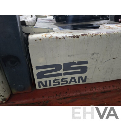 NISSAN PJ02A250 Forklift
