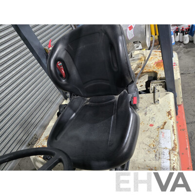 NISSAN PJ02A250 Forklift