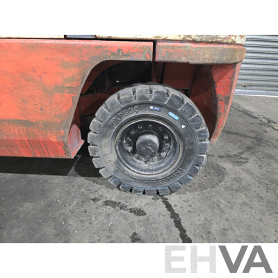 NISSAN PJ02A250 Forklift
