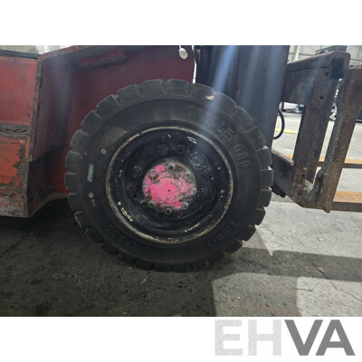 NISSAN PJ02A250 Forklift