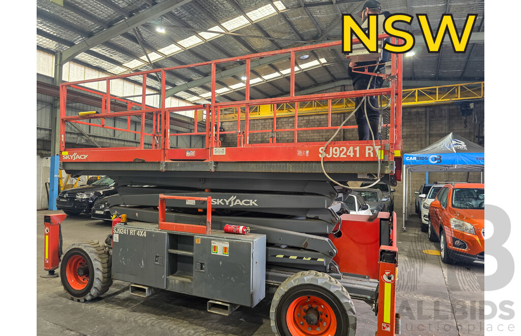2017 SKYJACK SJ9241 RT 4x4 Diesel Mobile Elevated Work Platform