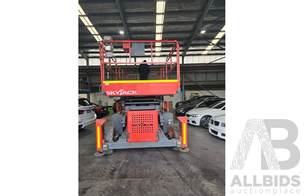 2017 SKYJACK SJ9241 RT 4x4 Diesel Mobile Elevated Work Platform