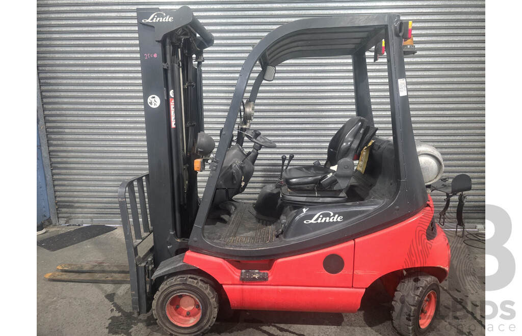 2006 Linde H18 LPG Forklift