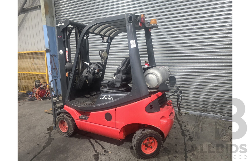 2006 Linde H18 LPG Forklift