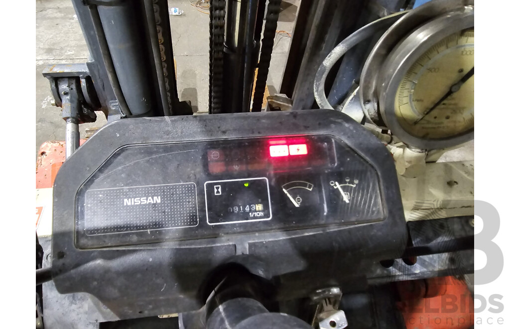 NISSAN PJ02A250 Forklift