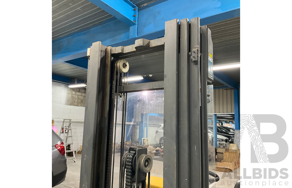 FORKFORCE Walkie Stacker
