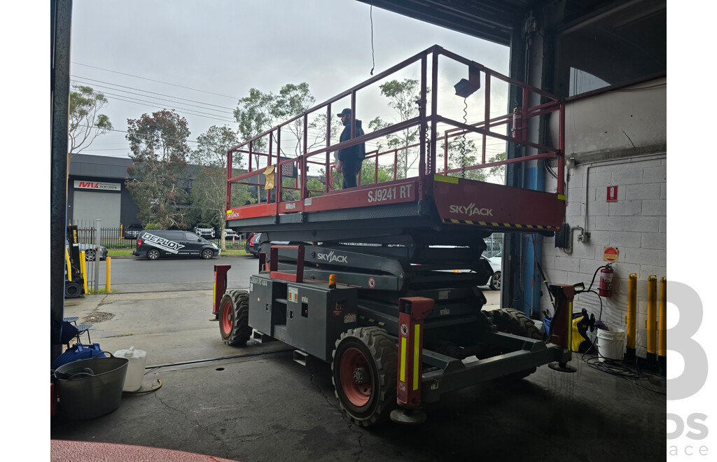 2017 SKYJACK SJ9241 RT 4x4 Diesel Mobile Elevated Work Platform
