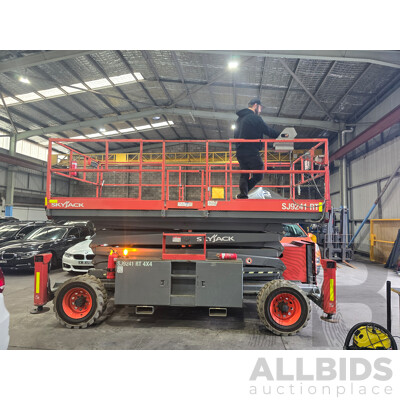 2017 SKYJACK SJ9241 RT 4x4 Diesel Mobile Elevated Work Platform