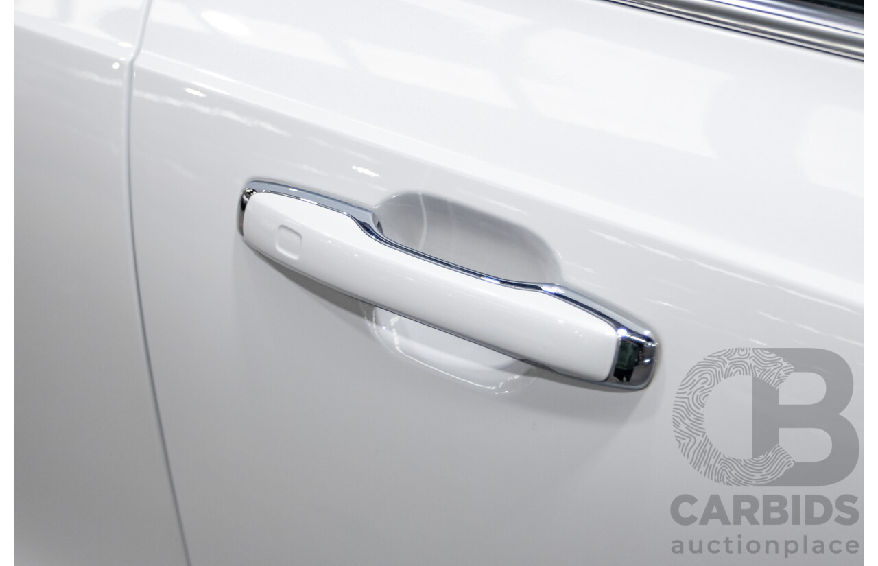 08/2018 Volvo XC90 T6 MOMENTUM (AWD) 256 MY18 4D Wagon White Supercharged and Turbo 2.0L - 7 seats