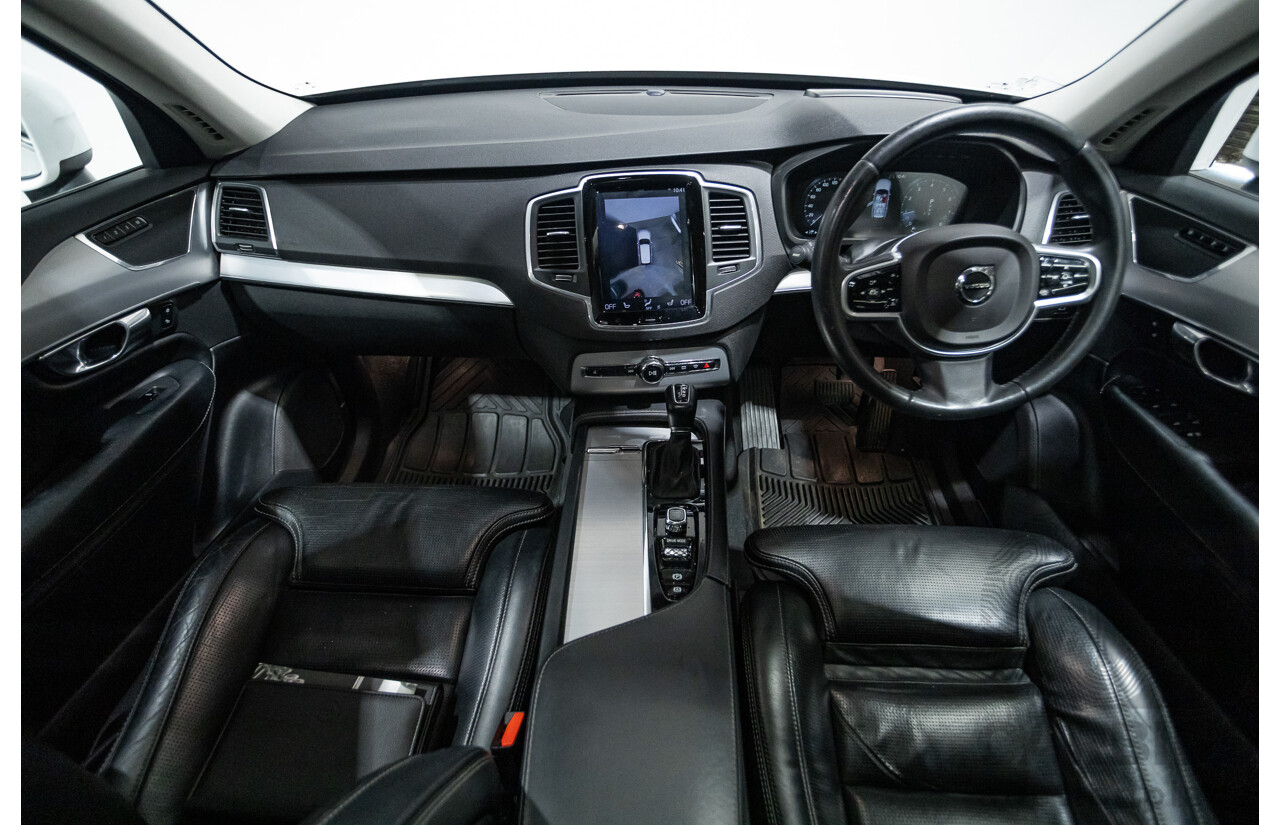08/2018 Volvo XC90 T6 MOMENTUM (AWD) 256 MY18 4D Wagon White Supercharged and Turbo 2.0L - 7 seats
