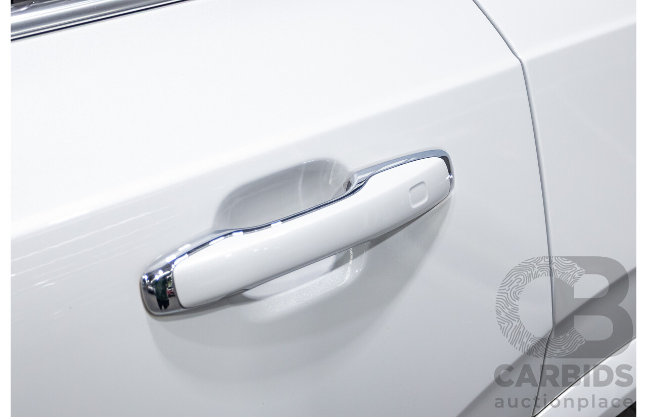 08/2018 Volvo XC90 T6 MOMENTUM (AWD) 256 MY18 4D Wagon White Supercharged and Turbo 2.0L - 7 seats