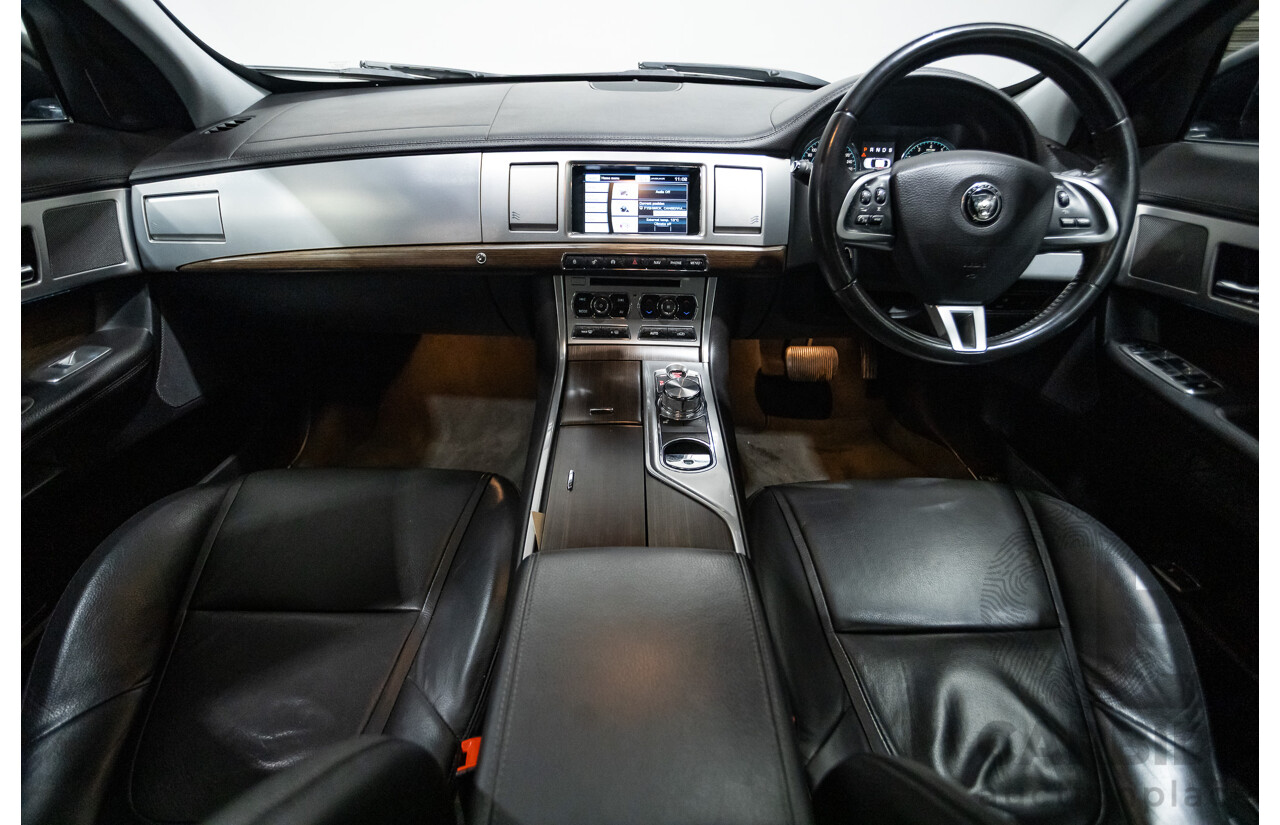 4/2014 Jaguar XF 2.0 Luxury MY13 4d Sedan Ultimate Black Metallic Turbo 2.0L