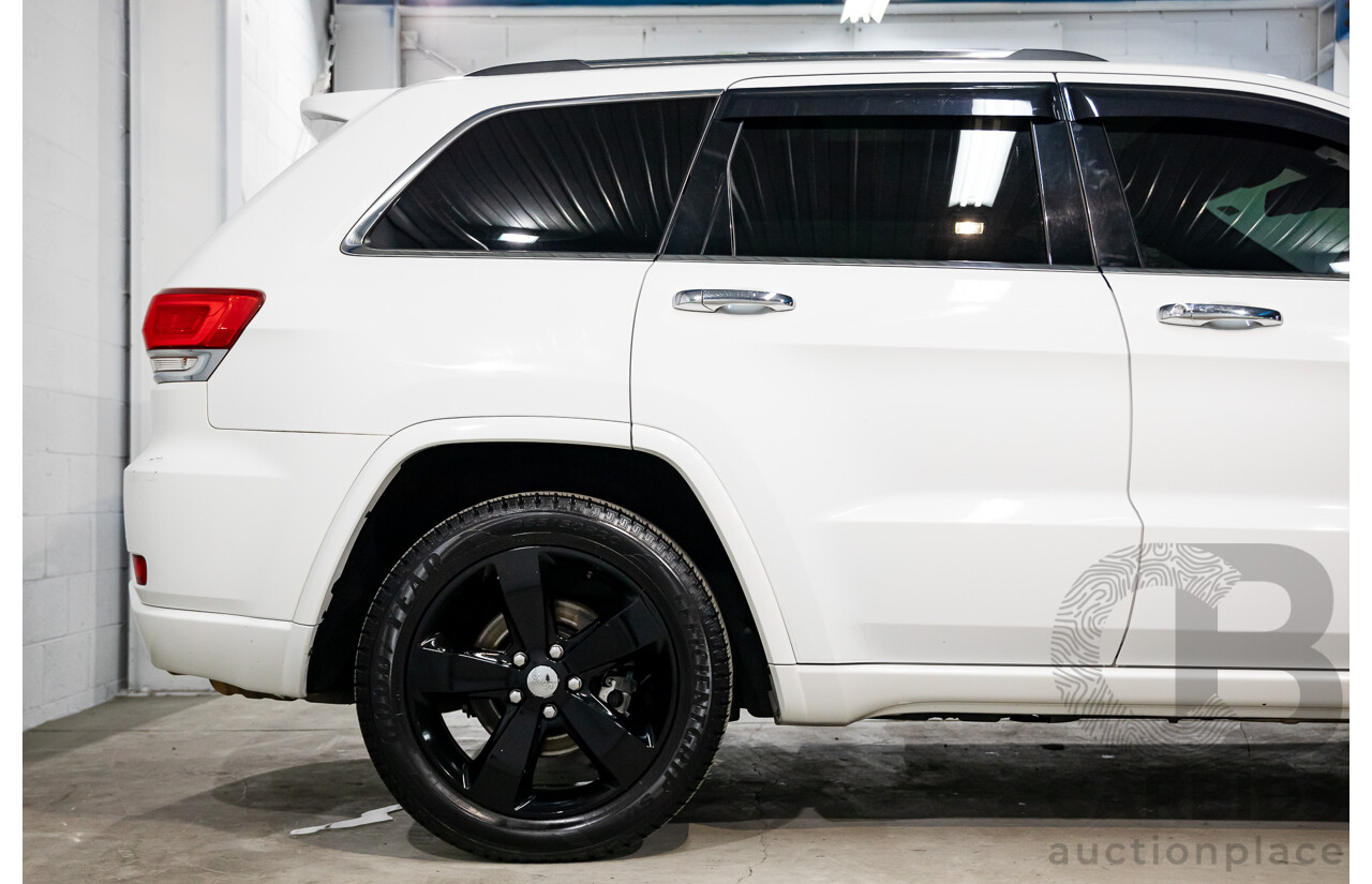9/2015 Jeep Grand Cherokee Overland (4x4) WK MY15 4d Wagon Bright White Turbo Diesel 3.0L