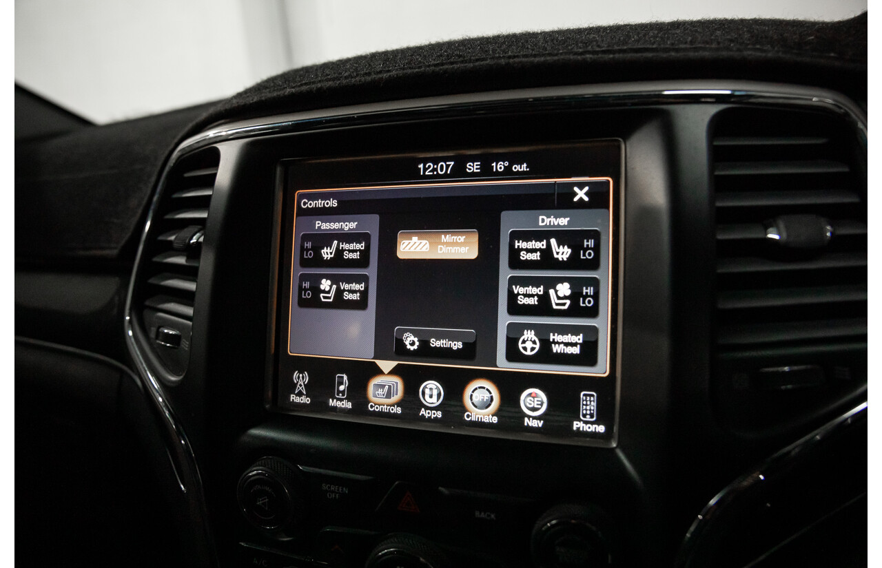 9/2015 Jeep Grand Cherokee Overland (4x4) WK MY15 4d Wagon Bright White Turbo Diesel 3.0L