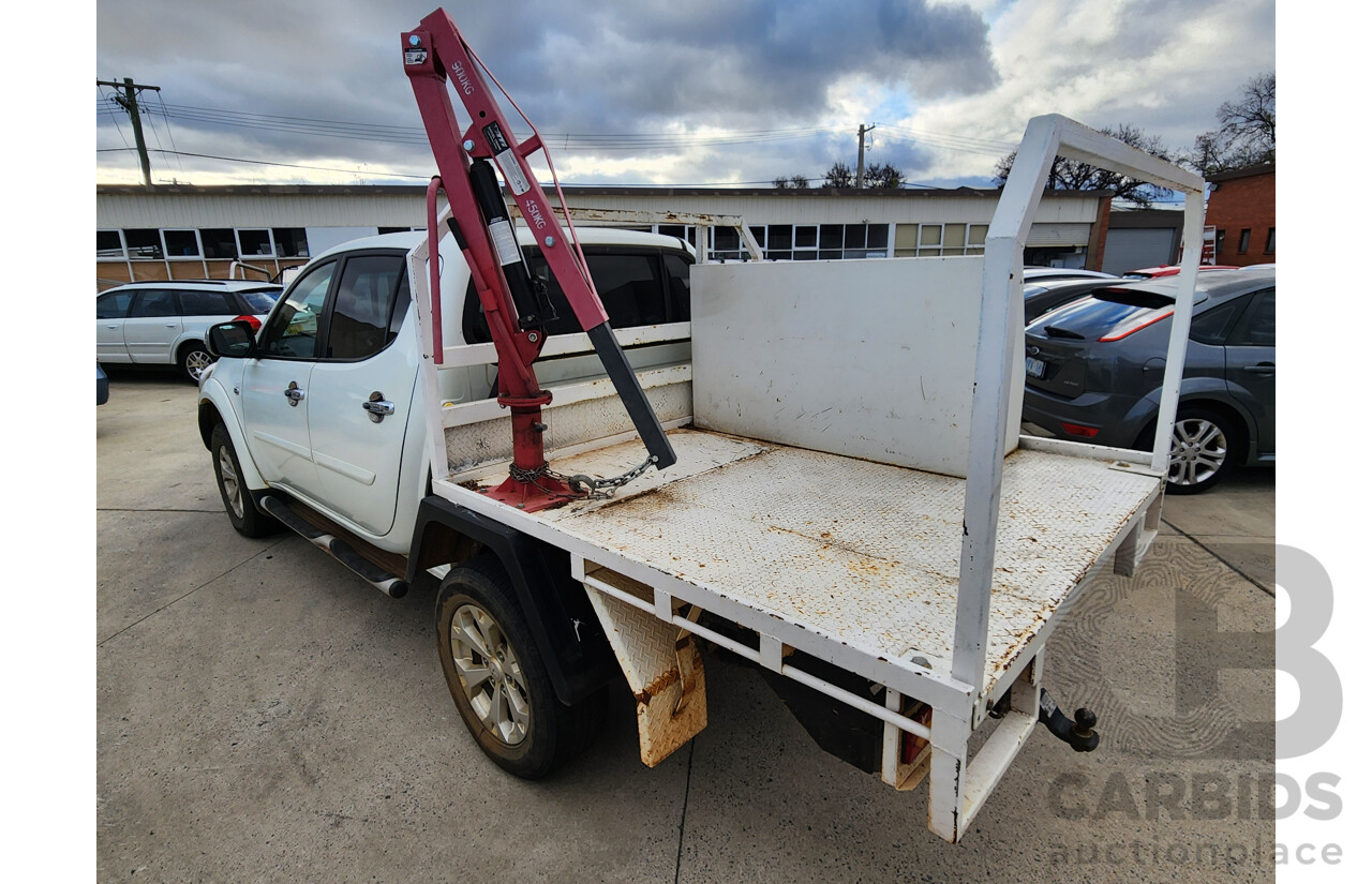 2/2013 Mitsubishi Triton Glx-R (4x4) MN MY13 Double Cab Utility White 2.5L