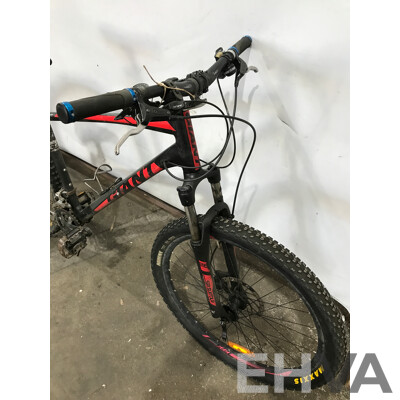 Giant Talon 24 Speed Mountain Bike