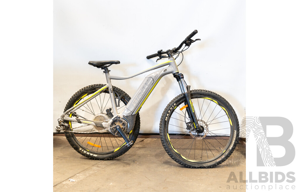 Giant Fathom 9 Speed Hybrid Electric Bike