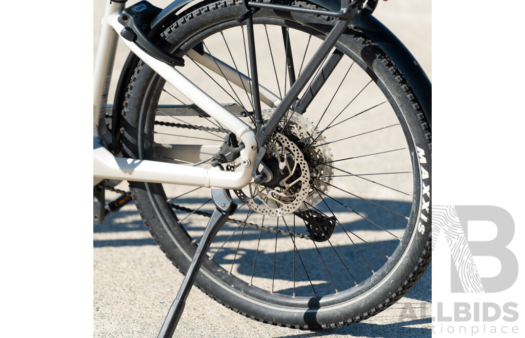 Merida ESpresso 9 Speed Hybrid Electric Bike
