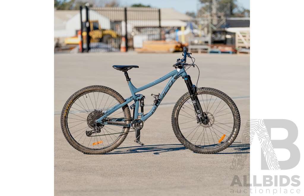 Norco Fluid 11 Speed Mountain Bike