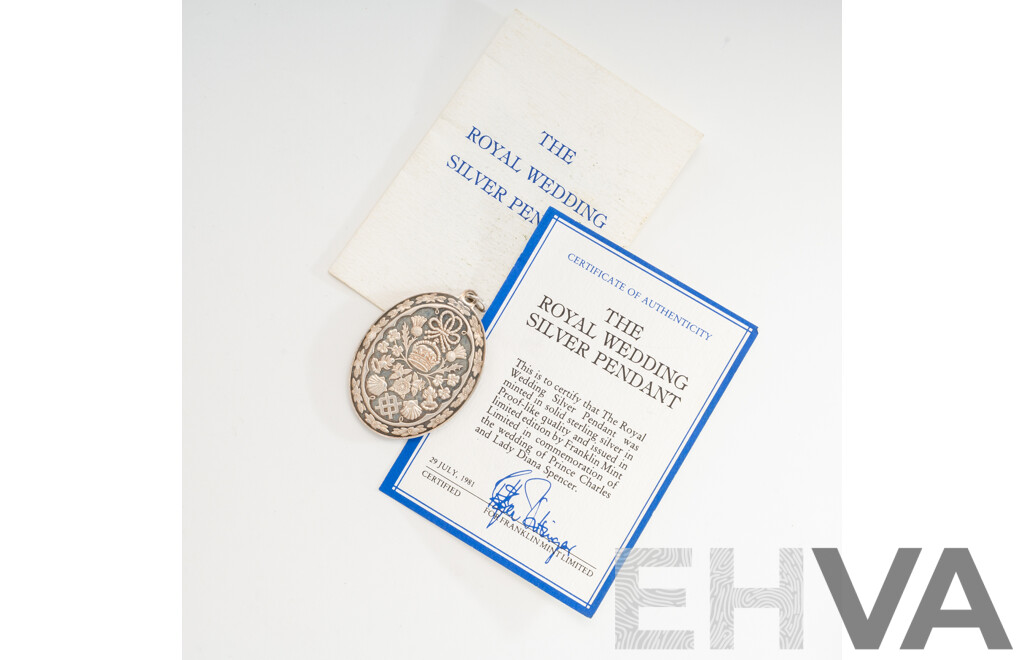 Vintage Sterling Silver Franklin Mint Royal Wedding Sterling Silver Pendant, 35mm, 14.66 Grams