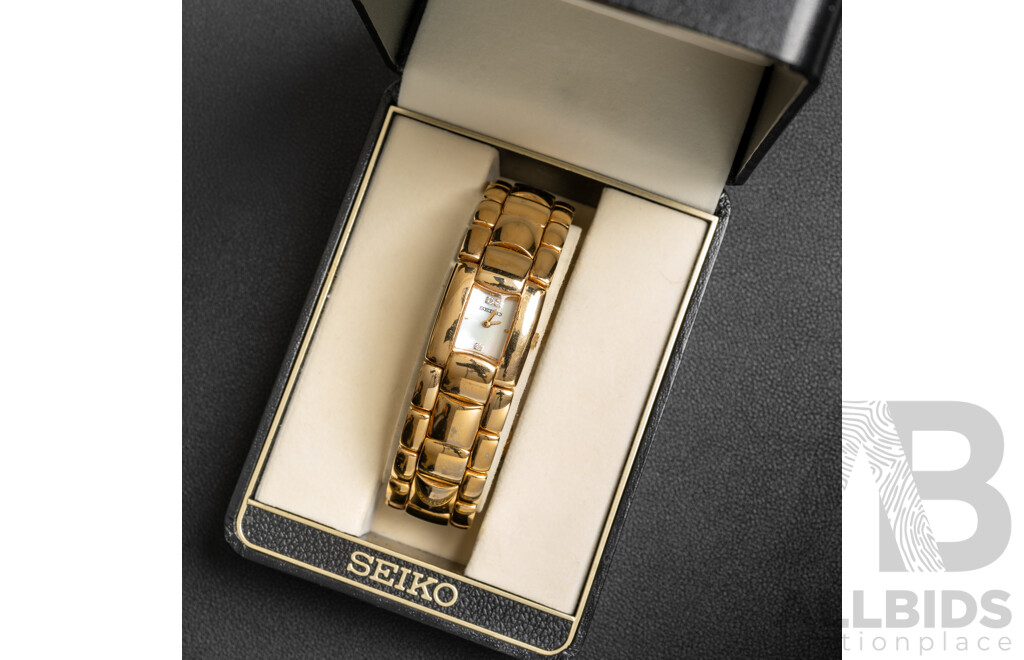 Seiko Ladies Dress Watch, 1N00-0BE0, 20mm, with Original Presentation Box