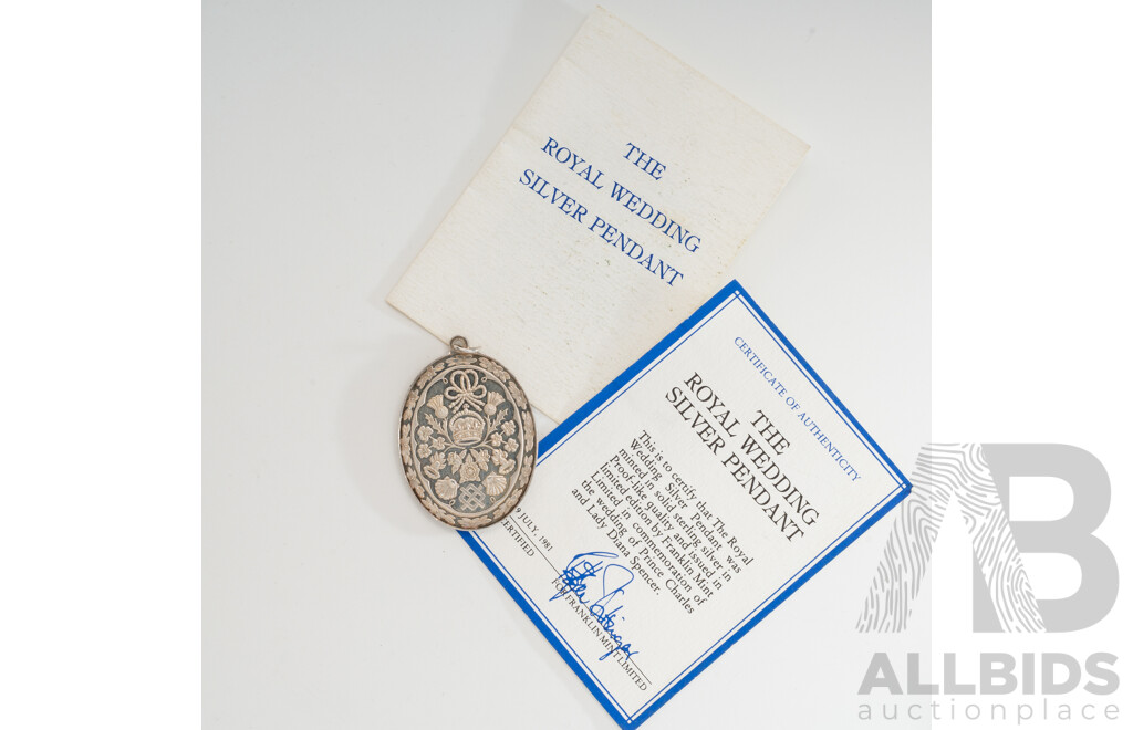 Vintage Sterling Silver Franklin Mint Royal Wedding Sterling Silver Pendant, 35mm, 14.66 Grams