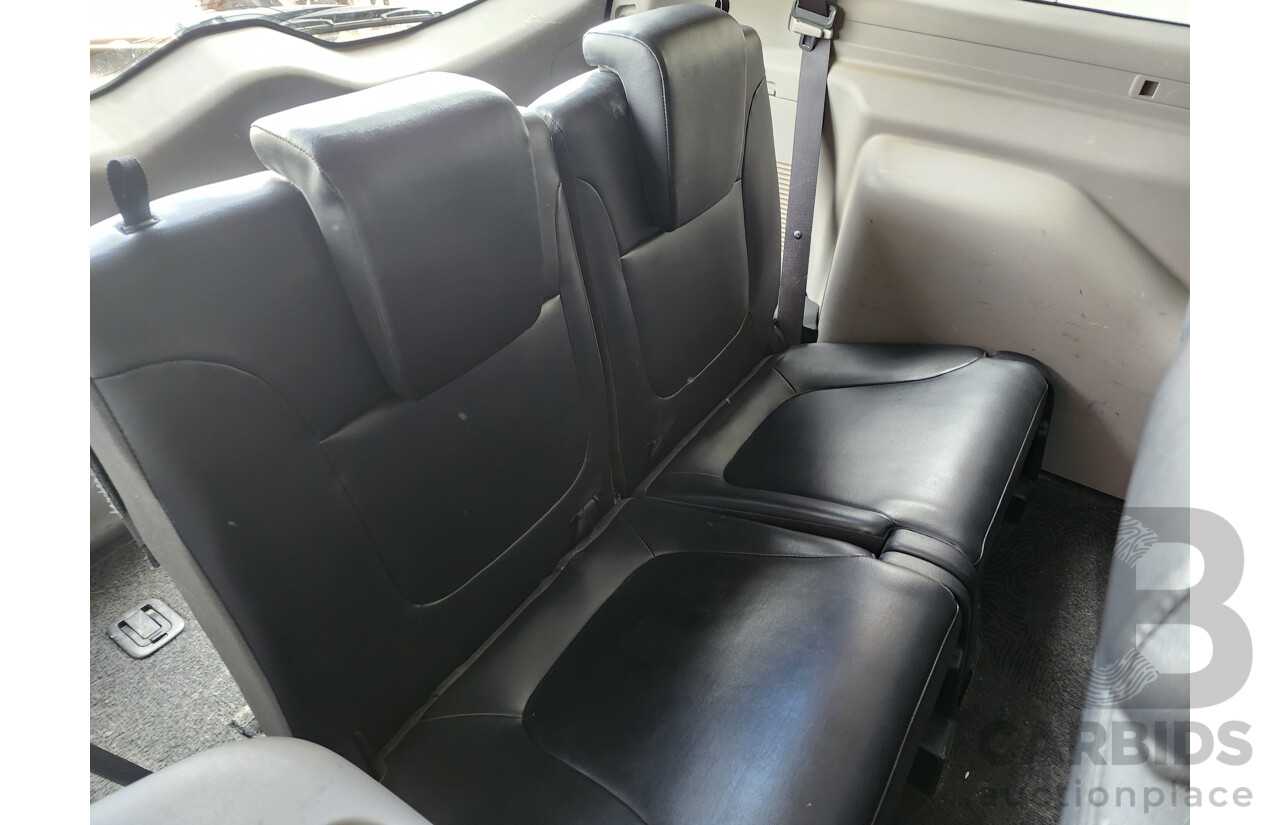 9/2010 Mitsubishi Challenger XLS (7 Seat) (4x4) PB MY11 4d Wagon Silver/Gold 2.5L