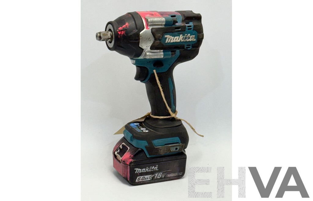 Makita 18 V Impact Wrench with Battery