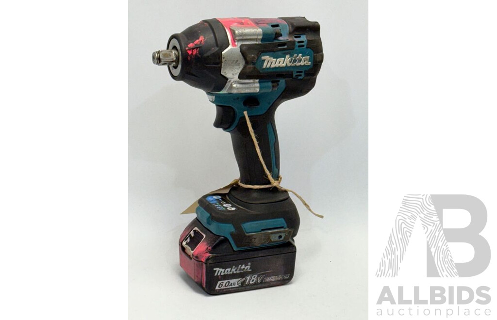 Makita 18 V Impact Wrench with Battery