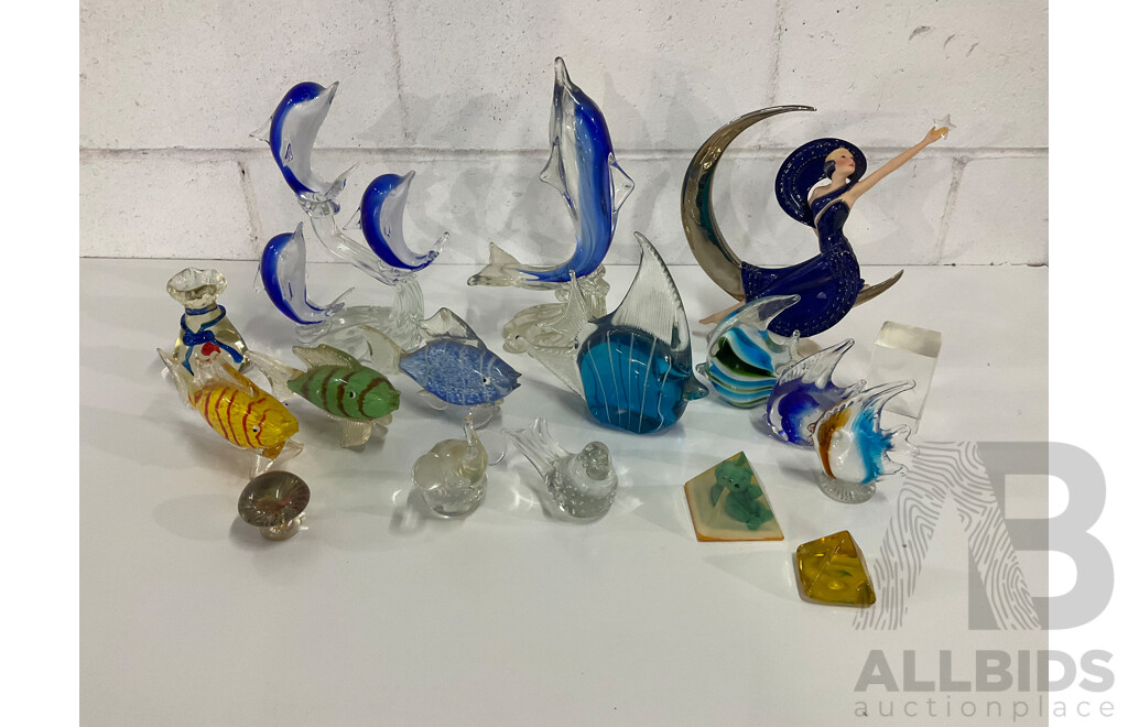 Assorted  Art Glass Collection, Including Franklin Mint Moonlight in Platinum Sculpture - Lot of 17