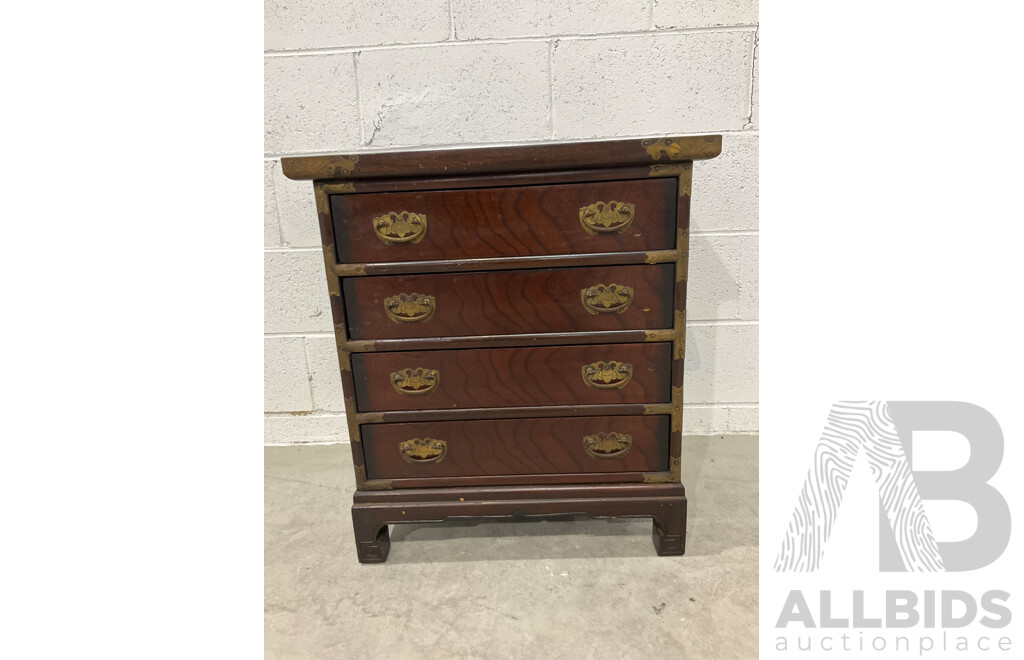 Korean Elm Chest of Four Drawers (65 X 59 X 34,5 Cm)