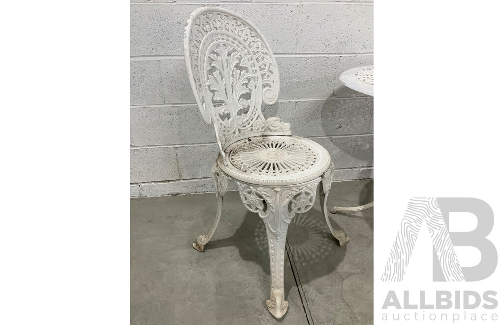 Vintage 3 Piece Lacework Patio Set