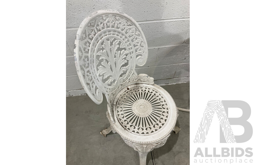 Vintage 3 Piece Lacework Patio Set