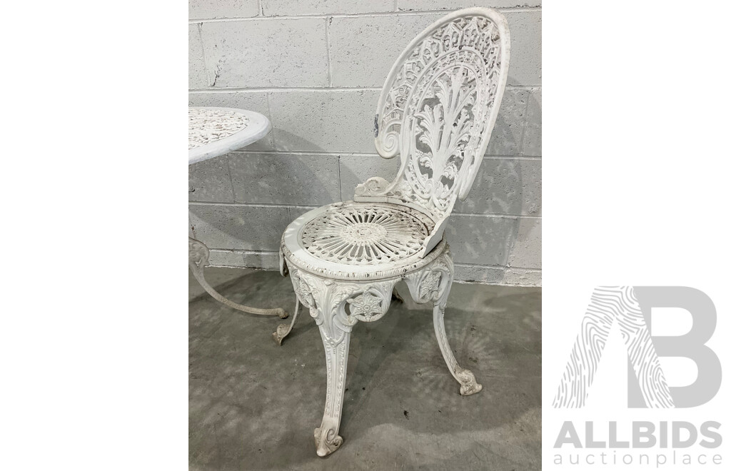 Vintage 3 Piece Lacework Patio Set