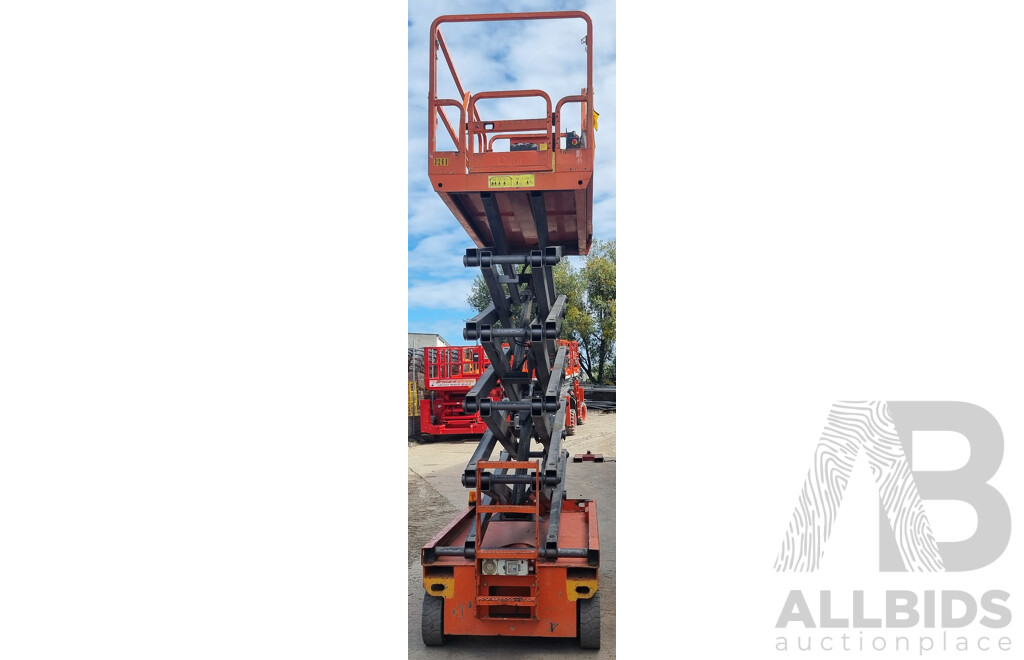 05/2015, Dingli E - Tech S1012-E, Electric Scissor Lift 10m FSV