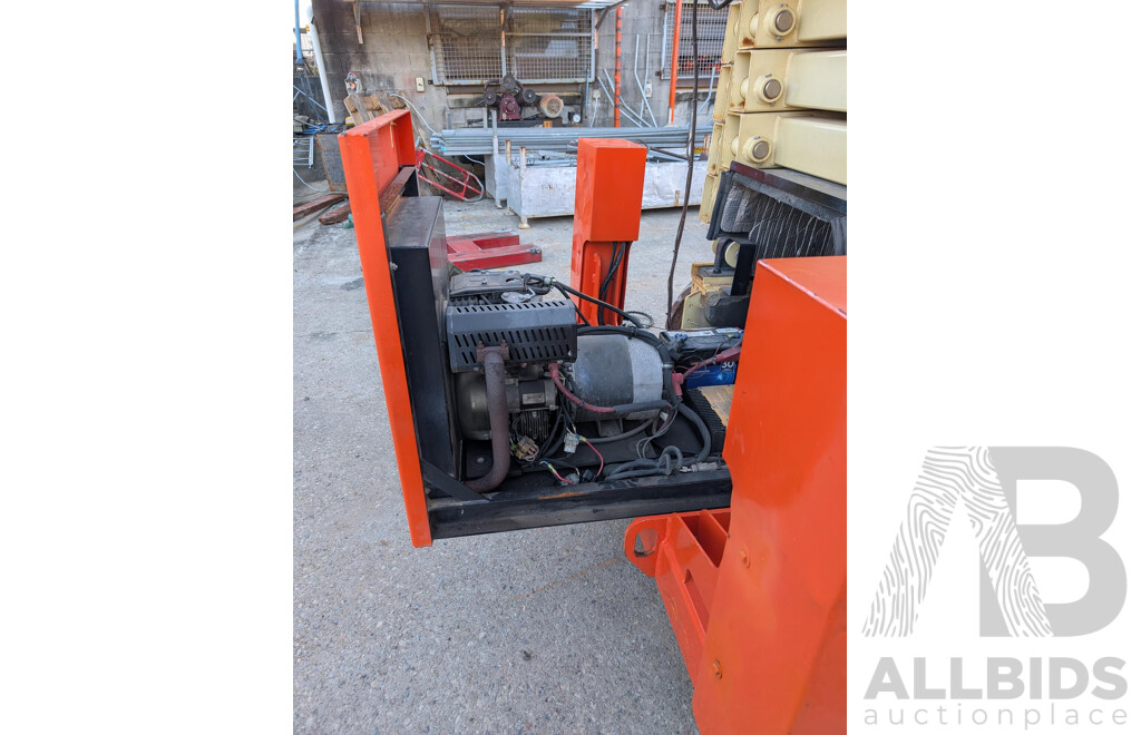 08/2014, JLG 40ft Bi-Energy, Kubota Engine Scissor Lift