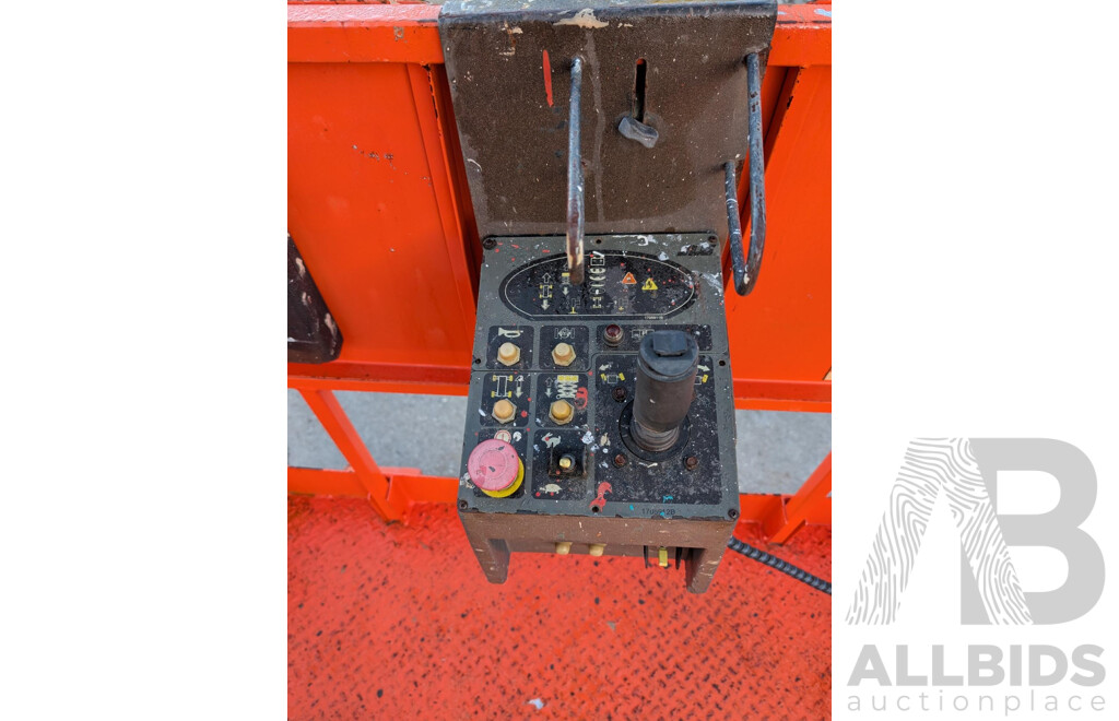 08/2014, JLG 40ft Bi-Energy, Kubota Engine Scissor Lift