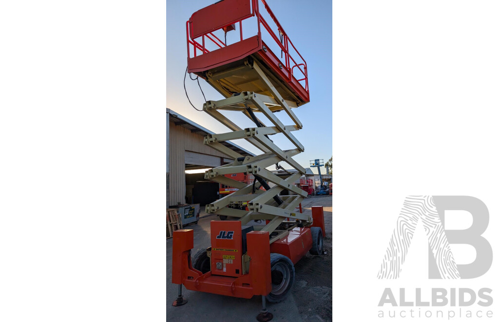 08/2014, JLG 40ft Bi-Energy, Kubota Engine Scissor Lift