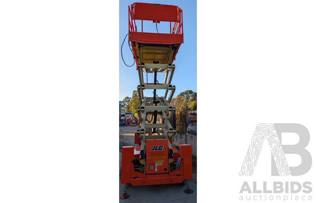 08/2014, JLG 40ft Bi-Energy, Kubota Engine Scissor Lift