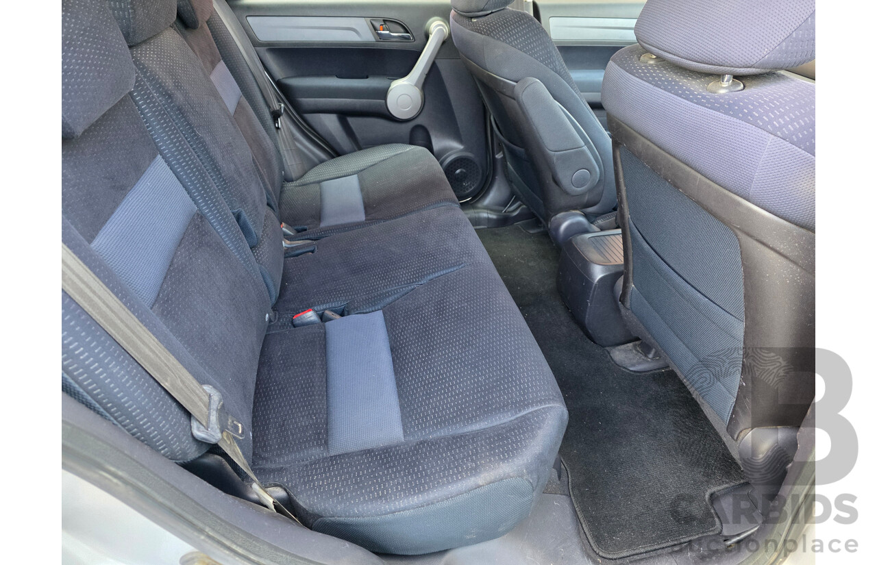 8/2007 Honda CRV (4x4) MY07 4d Wagon Silver 2.4L