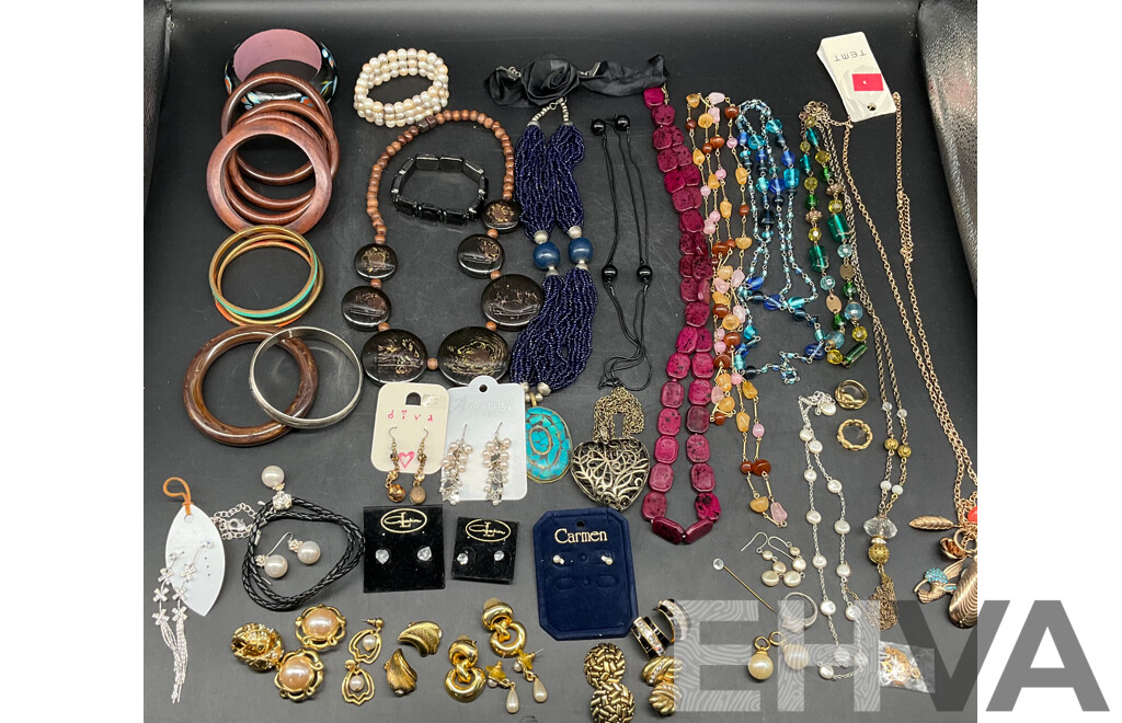 Assorted Costume Jewellery - Bracelets, Earrings, Necklaces, Rings and More   - Lot of 45